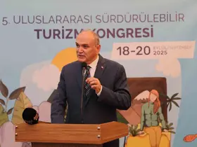 Başkan Özlü’den sürdürülebilir turizm kongresinde önemli açıklamalar
