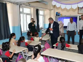 Başkan Palancıoğlu, öğrencilerin okul heyecanını paylaştı
