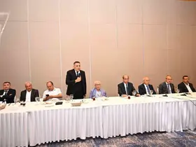 Başkan Sadıkoğlu, konteynerdeki işletmelerin sesi oldu
