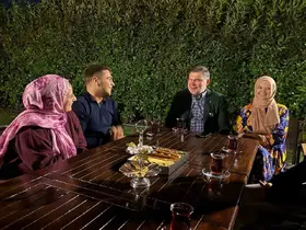 Başkan Saygılı, üniversite öğrencilerini evinde misafir etti
