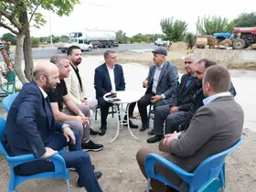 Başkan Şimşek muhtarlarla bire bir temasta
