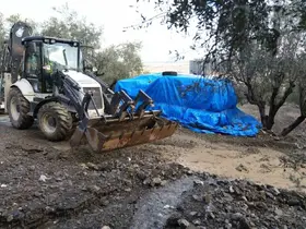 Başkan Şimşek yağıştan etkilenen mahallelerde incelemelerde bulundu
