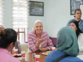 Başkan Subaşı, dikiş kursunda kadınlarla buluştu
