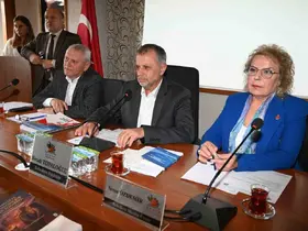 Başkan Topaloğlu: "Yollardaki kazılar altyapı kurumlarına ait"

