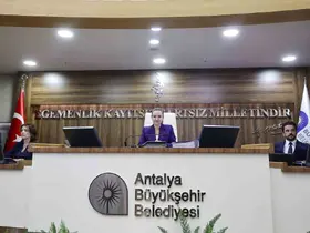 Başkan Vekili Özdemir: "Antalya’ya milyar milyar liralık yatırımlar yapıyoruz"
