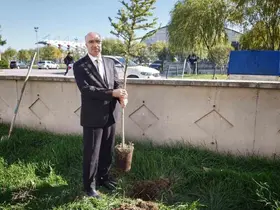 Başmakçı’da evcil hayvanlar kimliklendiriliyor
