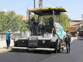 Battalgazi’de yıllardır sorun olan yol, asfaltla çözüldü
