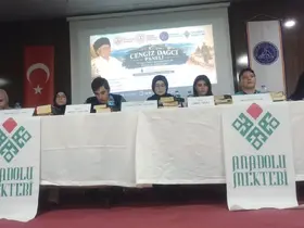 Bayburt Fen Lisesinde Cengiz Dağcı paneli düzenlendi
