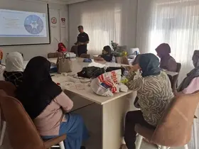 Bayburt’ta ADEM eğitmenlerine ve kursiyerlerine ‘Afet Farkındalık Eğitimi’ verildi
