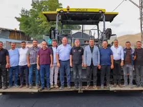 Bayburt’un grup yollarında asfalt ve genişletme çalışmaları sürüyor
