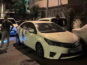 Bayrampaşa’da polisin ’dur’ ihtarına uymayan otomobil kaza yaptı: 1 gözaltı
