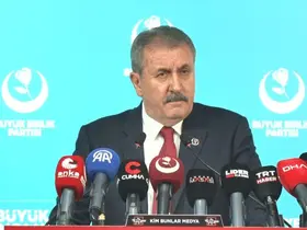 BBP Genel Başkanı Destici: "Venezuela’daki operasyonun tek nedeni çökme sinyalleri veren ABD ekonomisine nefes aldırmak"
