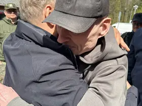 Belarus, Polonyalı gazeteci Poczobut’ı serbest bıraktı
