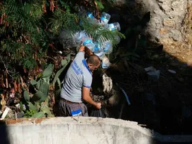 Belediye ekiplerinden derelerde temizlik çalışmaları
