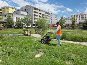 Belediye ekiplerinden yaz temizliği
