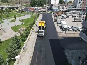 Belediye ekiplerinin asfalt çalışmaları drone ile havadan görüntülendi
