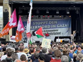 Berlin’de binlerce kişiden "Gazze’de Soykırımı Durdurun" çağrısı
