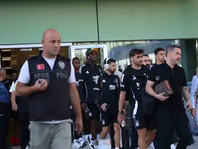 Beşiktaş kafilesi İzmir’e geldi
