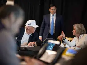 Beyaz Saray, Trump’ın İran saldırılarını izlediği anlara dair fotoğrafları paylaştı
