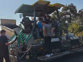 Biga’da sıcak asfalt dökme çalışmaları başladı
