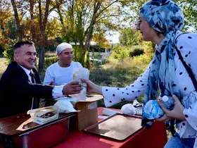 Bilecik’te gençlere köfte molası

