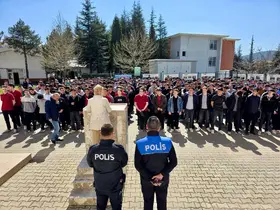 Bilecik’te öğrencilere bilinçli sosyal medya ve güvenlik eğitimi
