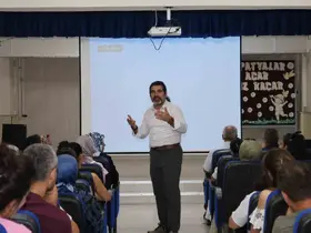 Bilecik’te Velilere Türkiye Yüzyılı Maarif Modeli eğitimi verildi
