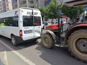 Bingöl’de zincirleme kaza: 4 araç çarpıştı
