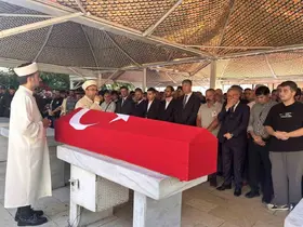 Birliğine dönerken kazada hayatını kaybetmişti, son yolculuğuna uğurlandı
