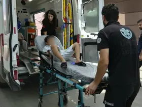 Bisiklet ile otomobil çarpıştı: 2 yaralı
