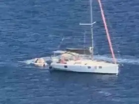 Bodrum’da şık kıyafetlerle göçmen sevkiyatı yapan 3 şüpheli yakalandı
