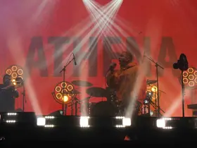 Bolu’da Athena 15 bini aşkın öğrenciye konser verdi
