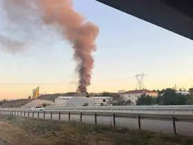 Bolu’da geri dönüşüm fabrikasında yangın çıktı
