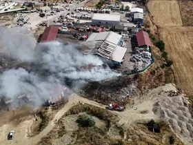Bolu’da geri dönüşüm tesisindeki yangın kontrol altına alındı
