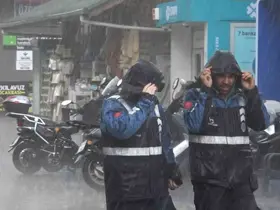 Bolu’da kuvvetli sağanak hayatı olumsuz etkiledi
