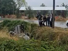 Bolu’da otomobil sulama kanalına uçtu: 1 yaralı
