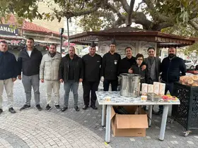 Bolvadin’de gençler sabah namazında buluştu
