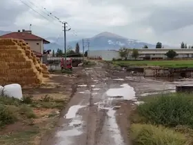 Bolvadin’de üst yapı çalışmaları sürüyor
