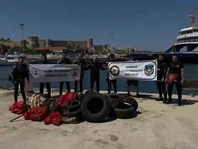 Bozcaada Limanı’nda deniz dibi temizliği  gerçekleştirildi
