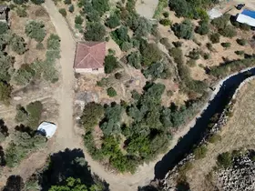 Bozdoğan Belediyesi Kamışlar Mahallesi’nde yolları yeniliyor
