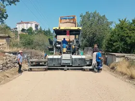 Buldan Karadere sıcak asfaltla buluştu
