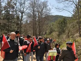 Buldan’da göstericiler maden sahasında yürüyüş gerçekleştirdi

