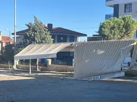 Buldan’da velilerden kırık gölgelik tepkisi
