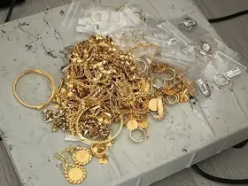 Bulgaristan’da gurbetçi ailenin aracında 603 gram kaçak altın ele geçirildi
