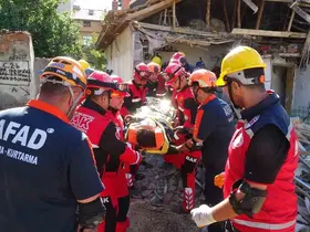 Burdur’da deprem tatbikatında gerçeğini aratmayan görüntüler yaşandı
