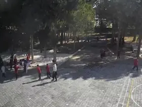 Burdur’da nefes borusuna simit takılan öğrenciye, öğretmenden Heimlich manevrası
