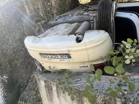 Burdur’da otomobil dereye yuvarlandı: 1 yaralı

