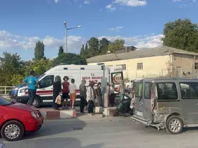 Burdur’da otomobil ile motosiklet çarpıştı: 1 yaralı
