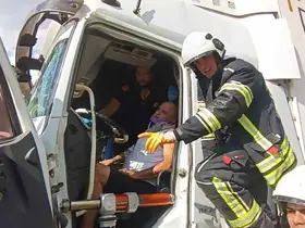 Burdur’da tırlar çarpıştı: 1 yaralı
