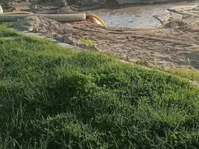 Burhaniye’de denize akan pis sular tepkiye neden oldu
